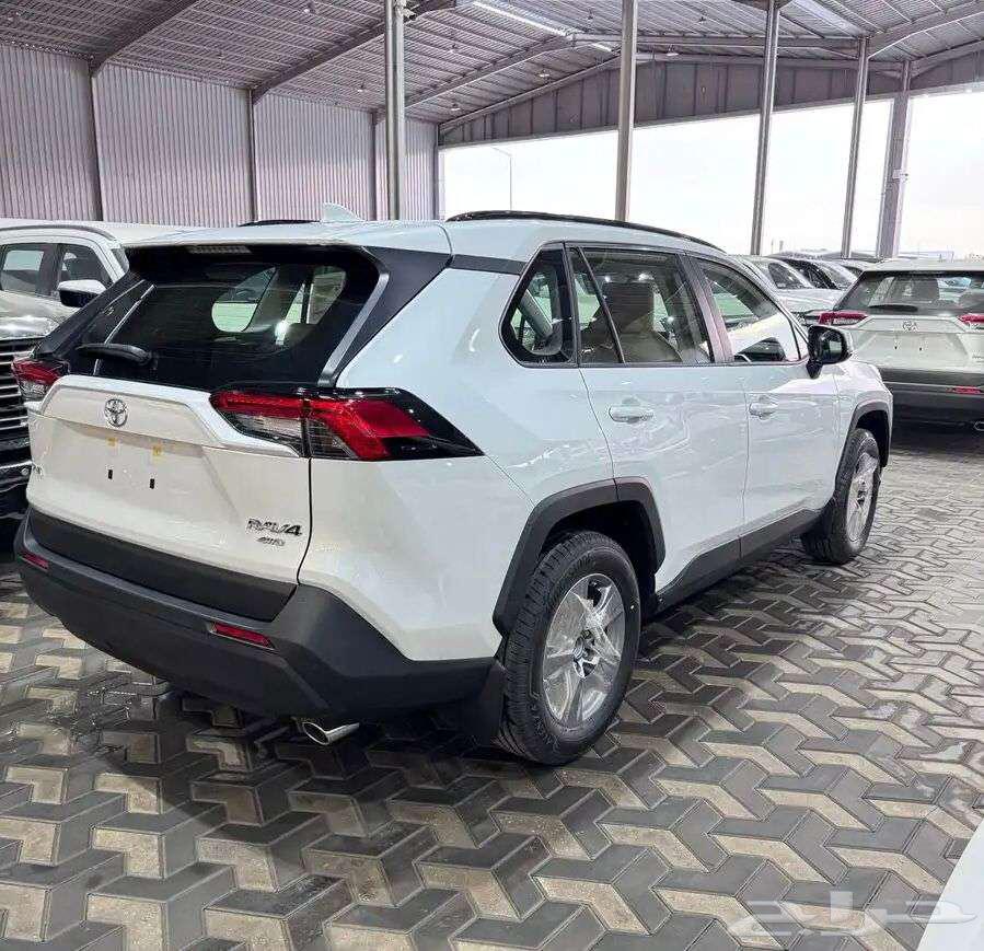 تويوتا راف فور XLE شنطة كهرب بنزين خليجي 202563711024927745113