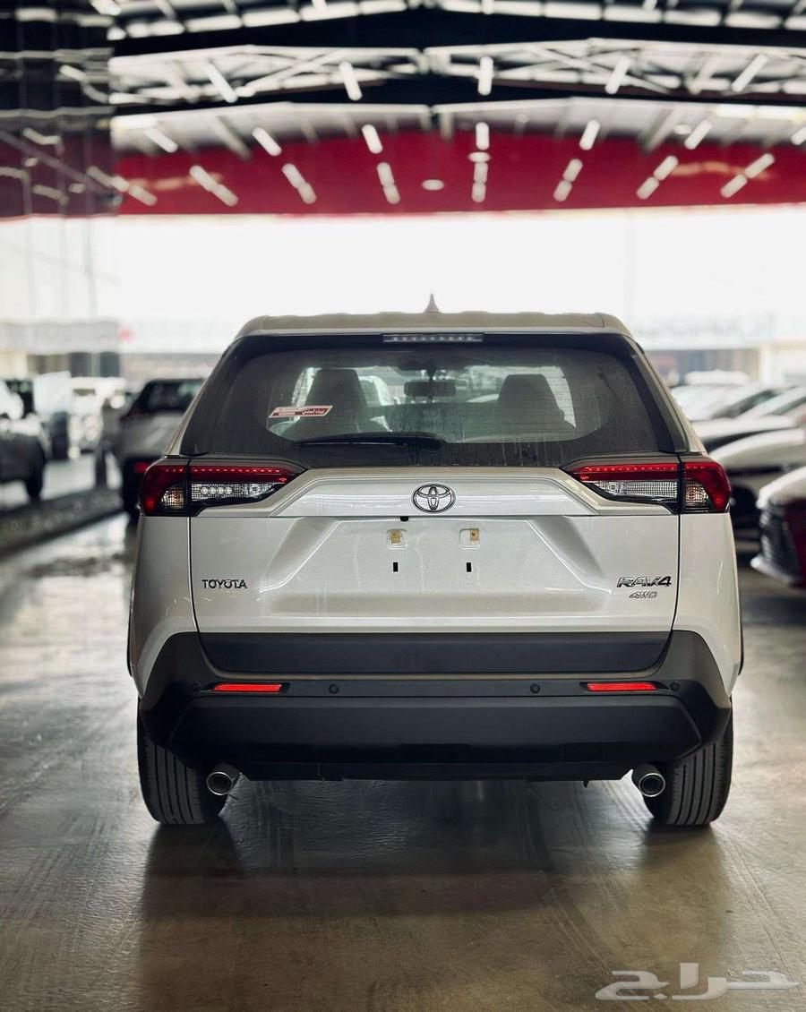 تويوتا راف فور بنزين LE 4X4 موديل 2025 لدي الصفح63709724807169112