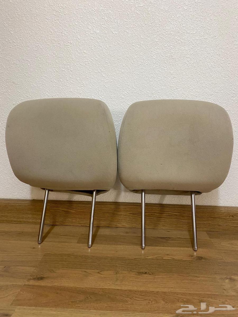 Ford 2011 Headrests63713456951427110