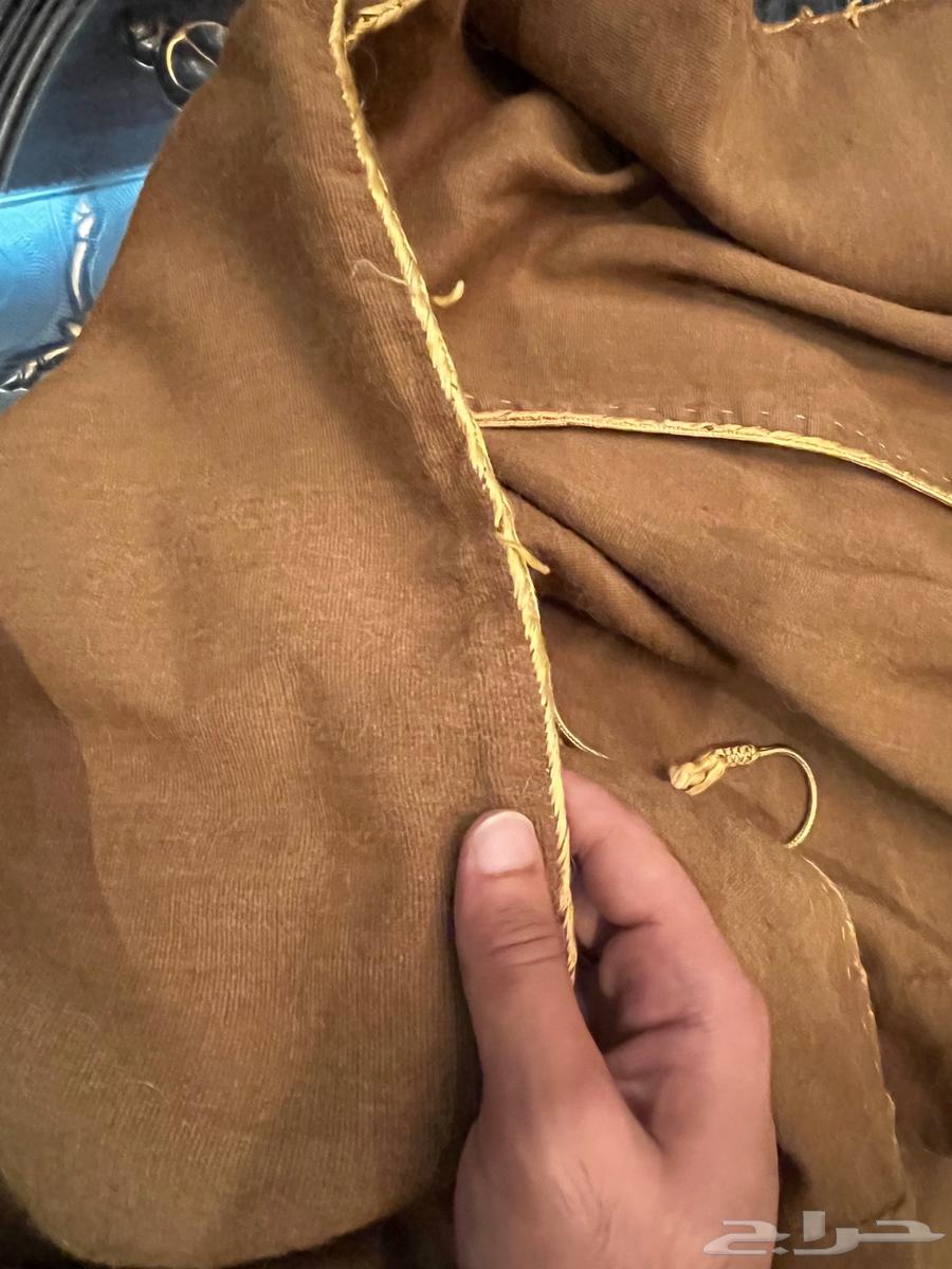An old 40-year-old handmade bisht and bur hassawi63667798430595114