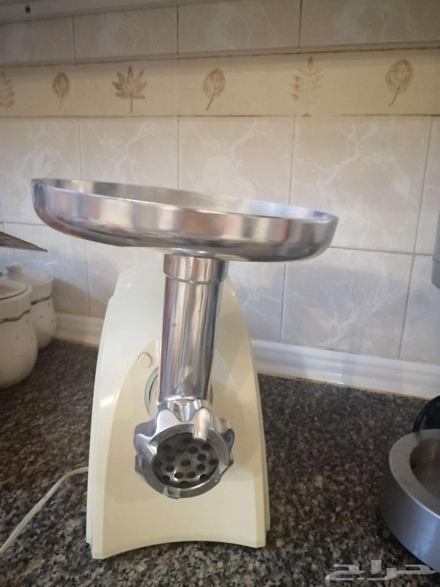 Meat grinder in very good condition, used and clean, asking 40063667808020866110
