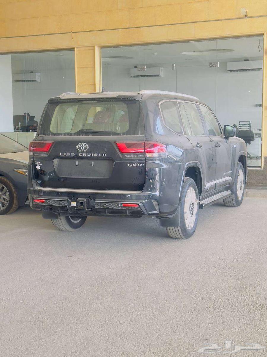 لاندكروزر جي اكس ار GXR L5 بنزين أسود خليحي 2024 لدى الحسن63702672598145112