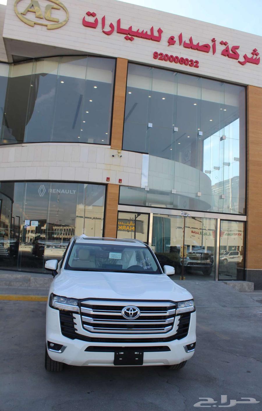 تويوتا لاندكروزر جي اكس ار GXR L 4 موديل 202463703297174531110