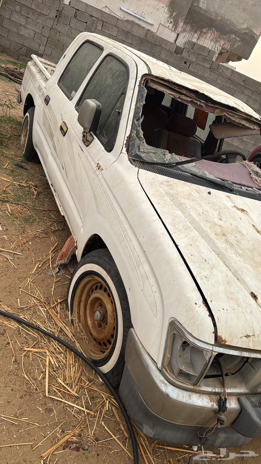 2001 Hilux for sale, cheap or for user with 5500 on it63711658812034113