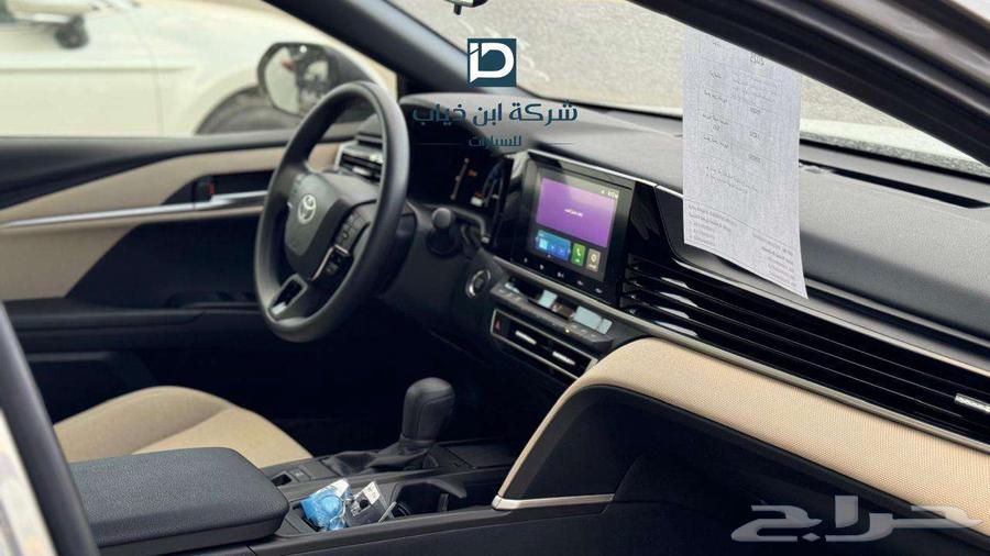 تويوتا كامري خليجي E موديل 2025 لدى شركة ابن ذياب للسيارات63708909284866113