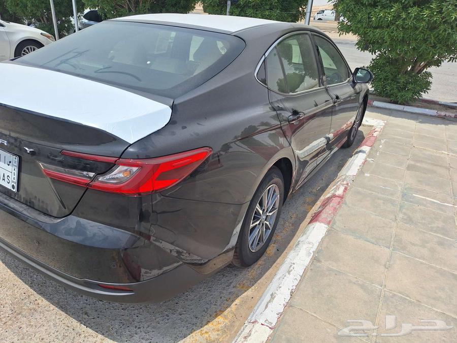 كامري ستاندر E بنزين اصفار 2025 صادر لوحات اسود داخل بيج63705620879235111