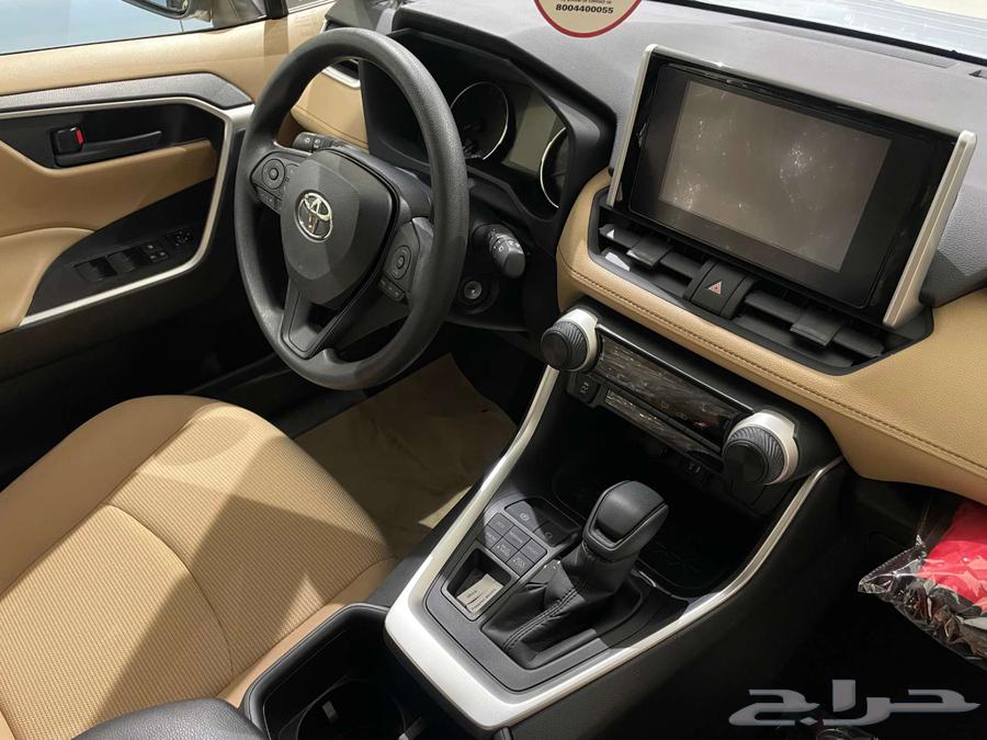 تويوتا راف فور LE بنزين دفع رباعي 202563709724778883113