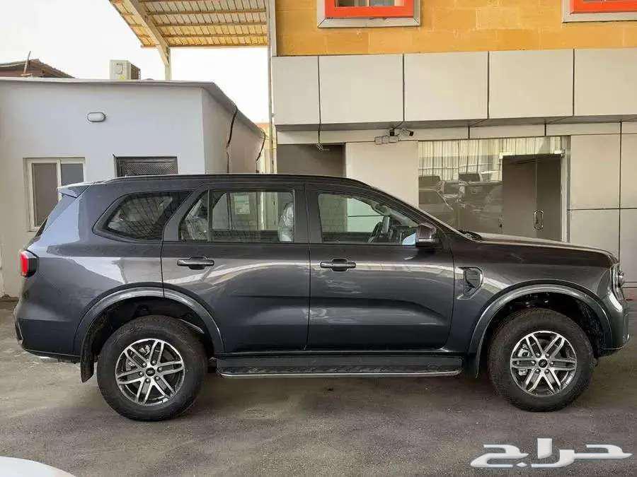 فورد ايفرست نص فل موديل 2025 XLT63711205923586113