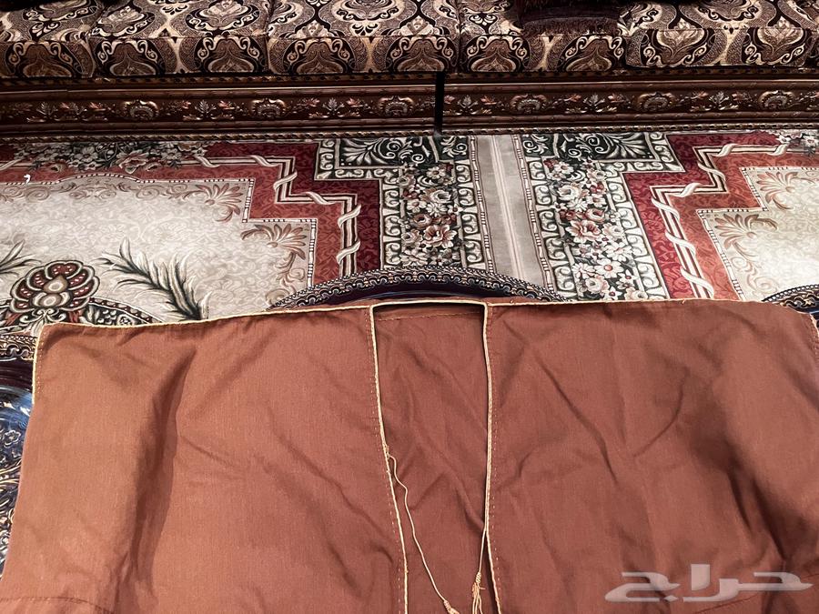 An old 40-year-old handmade bisht and bur hassawi63667798430595111