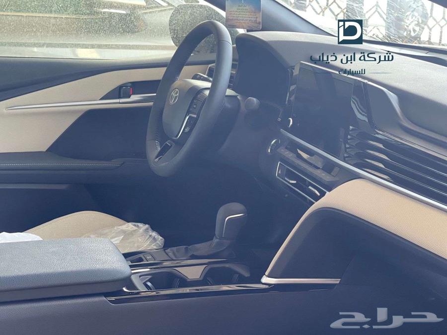 تويوتا كامري فئة LE موديل 2025 لدي شركة ابن ذياب63705164029570113
