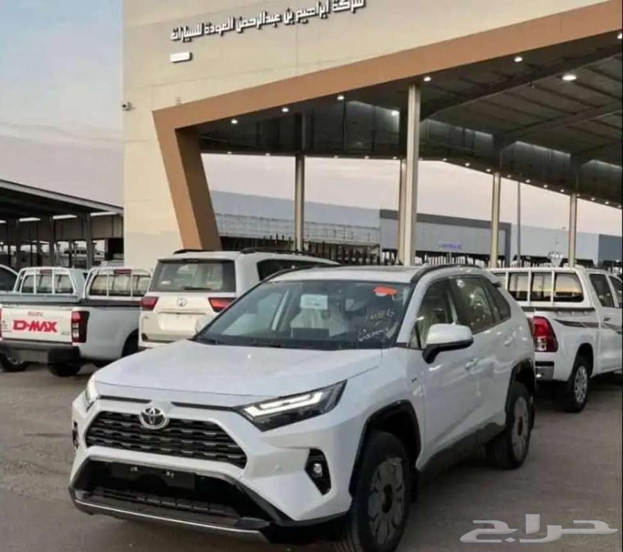 تويوتا راف فور نص فل XLE 202563703042438658111