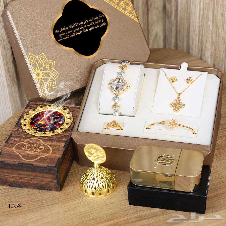 Women's Evening Sets63667810210435111