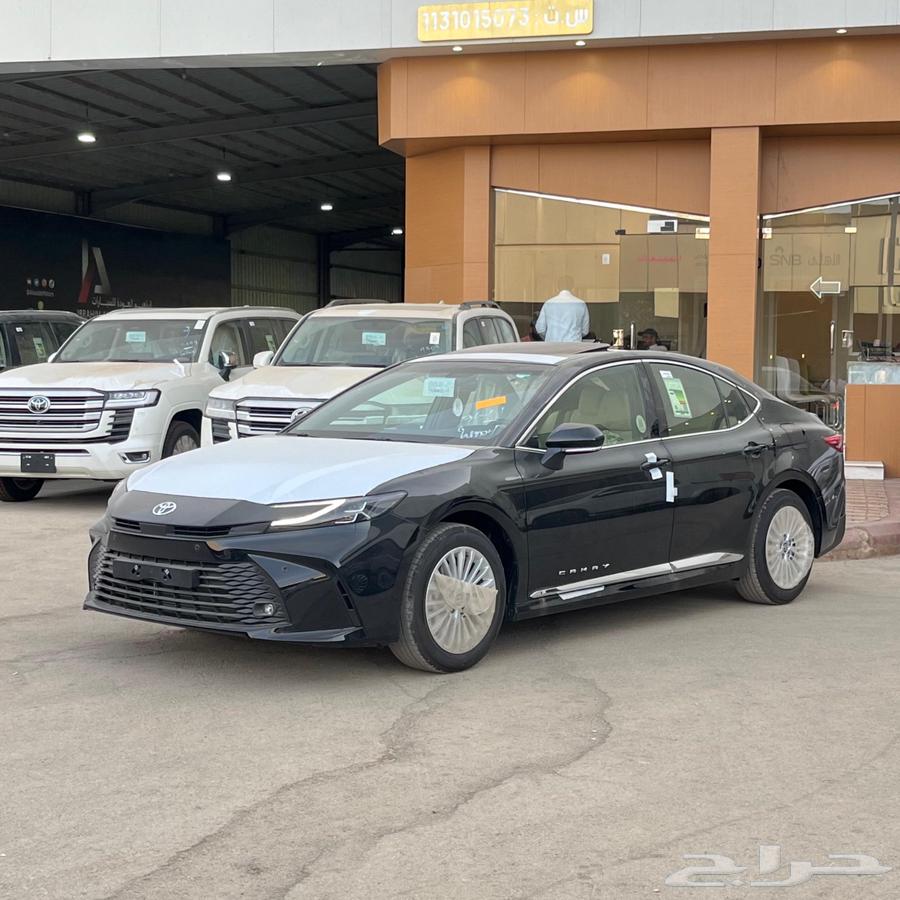 تويوتا كامري LE63702947890307112