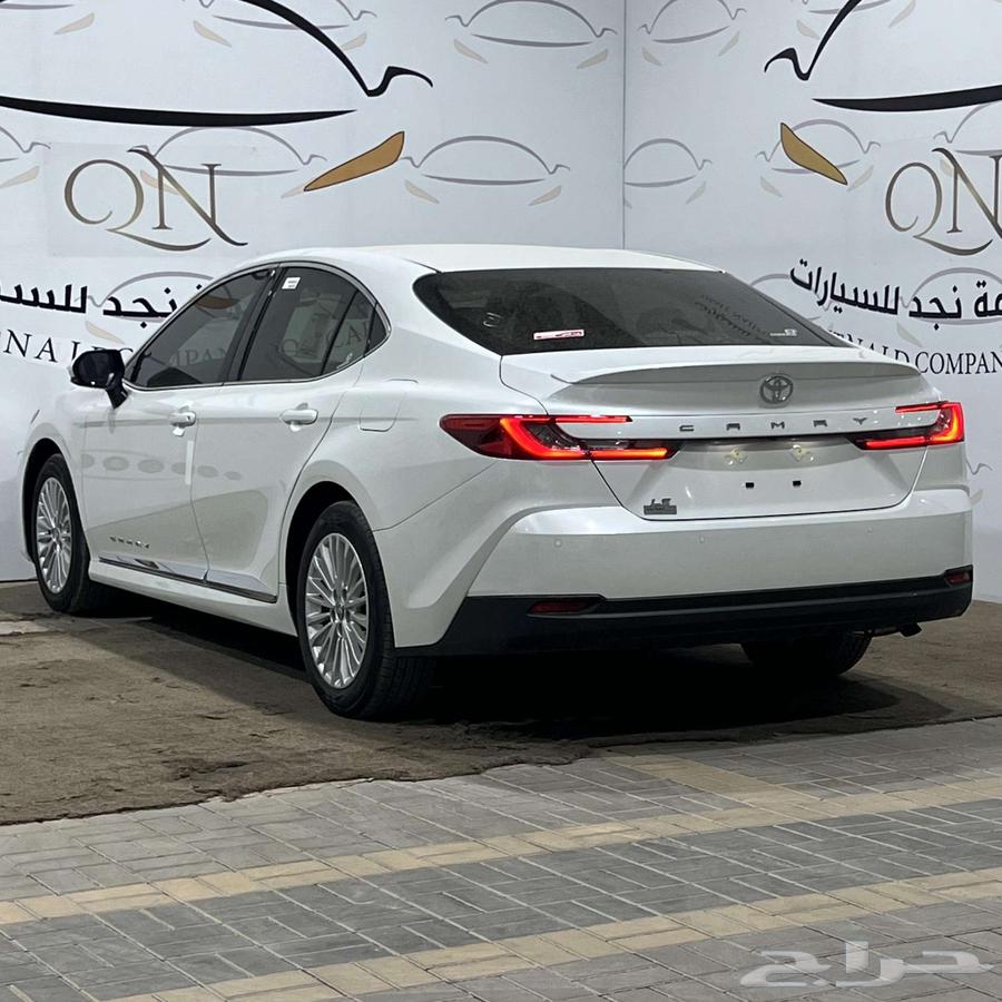 تويوتا كامري LE بنزين جنوط فتحة سقف 202563704545608450112