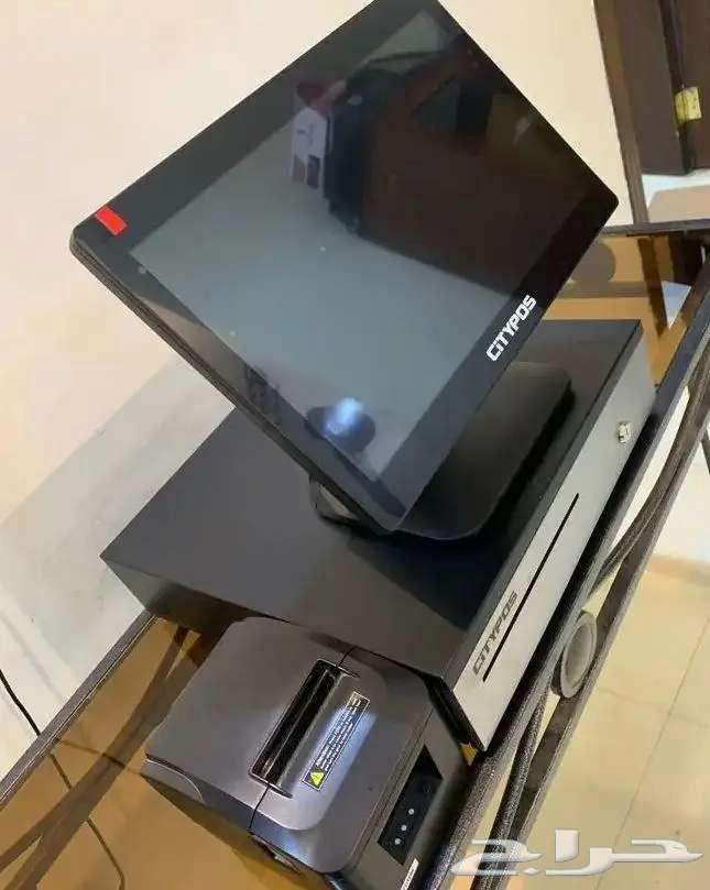 New 700 Touchscreen Computers with Windows 1063673067313025112