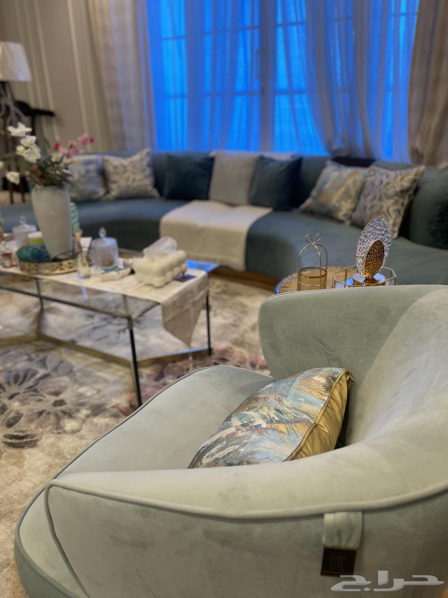 Lilt Sofa Set, Clean Table from Home Center63671318475266112