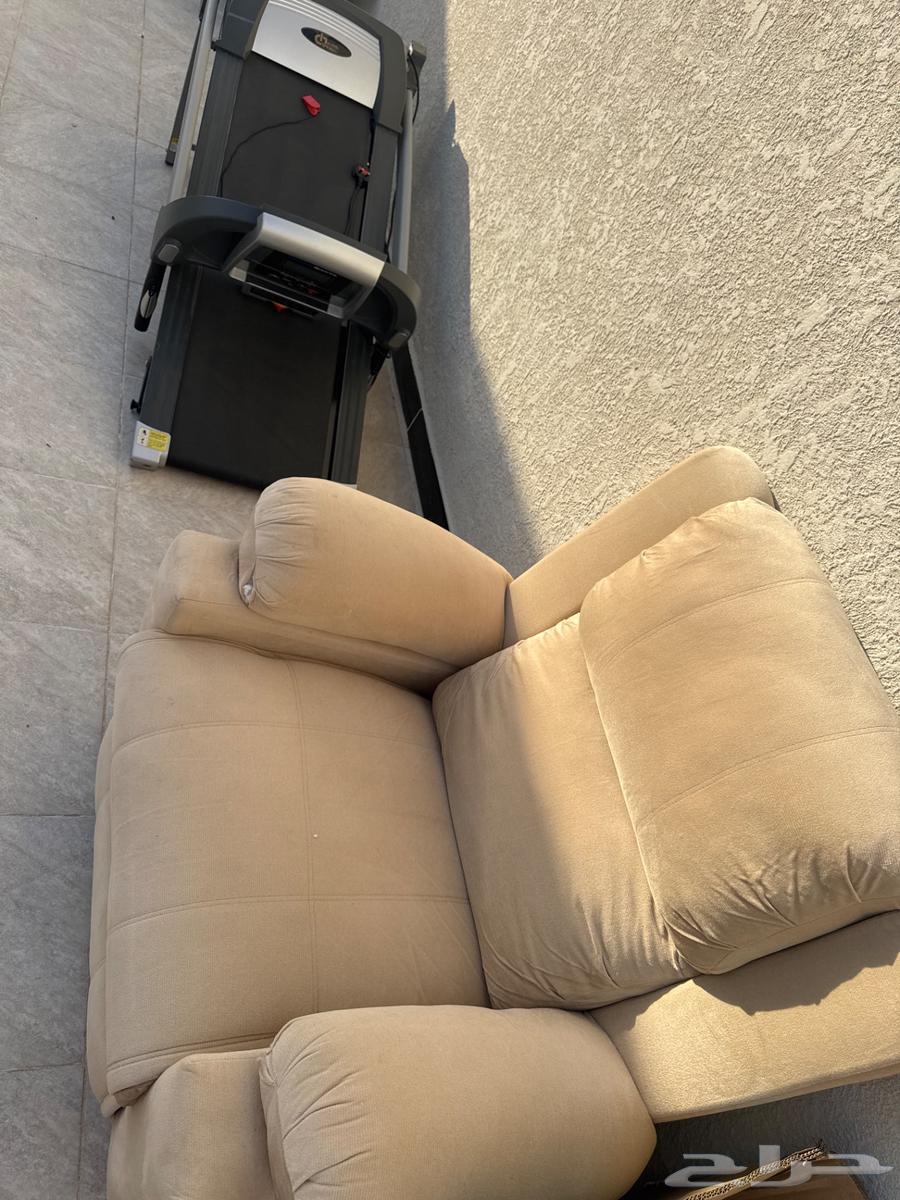 Sports car and chair63671826676738110