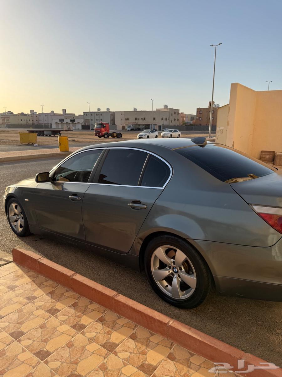 للبيع بي ام 200763722498351745114