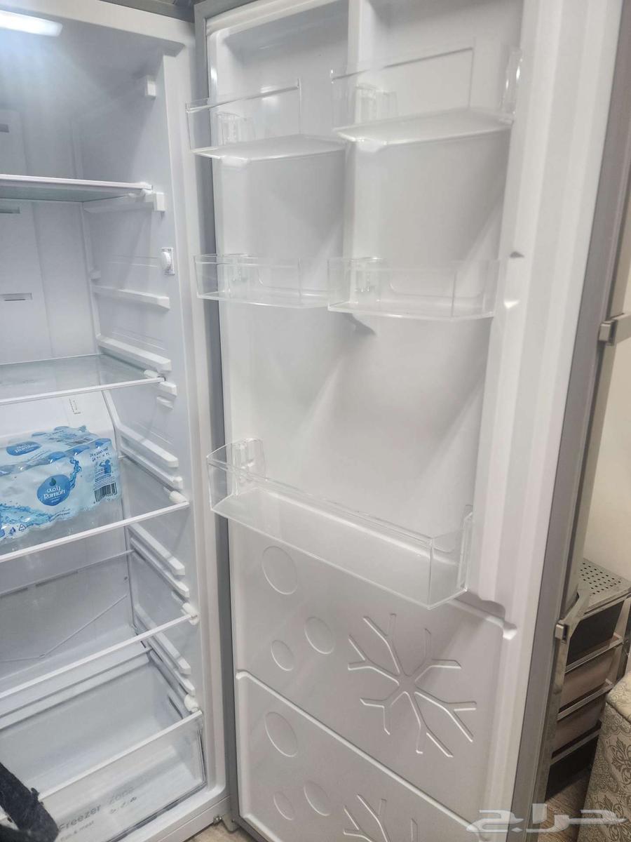 ثلاجة وفريزر بنفس الوقت شبه جديد63675158444546112