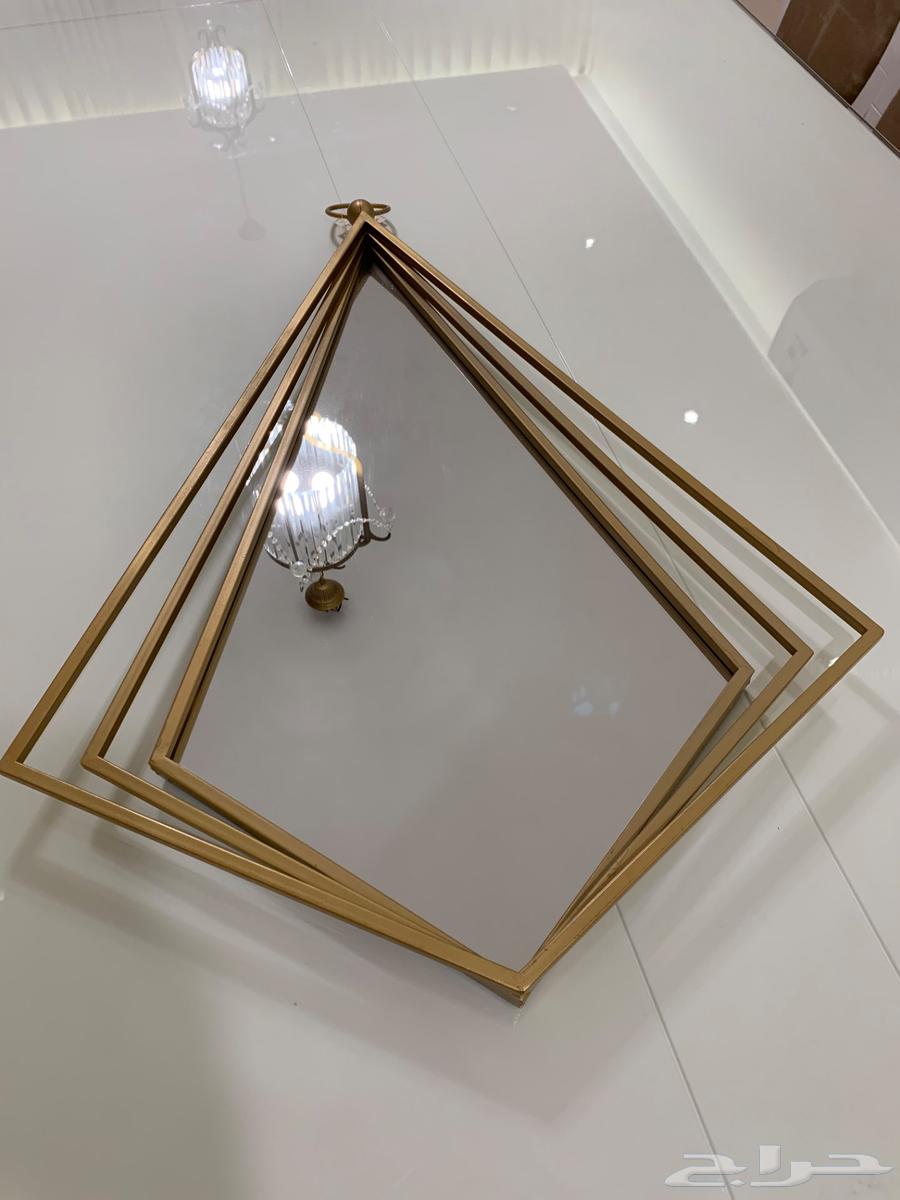Golden-colored mirrors63675248322563112