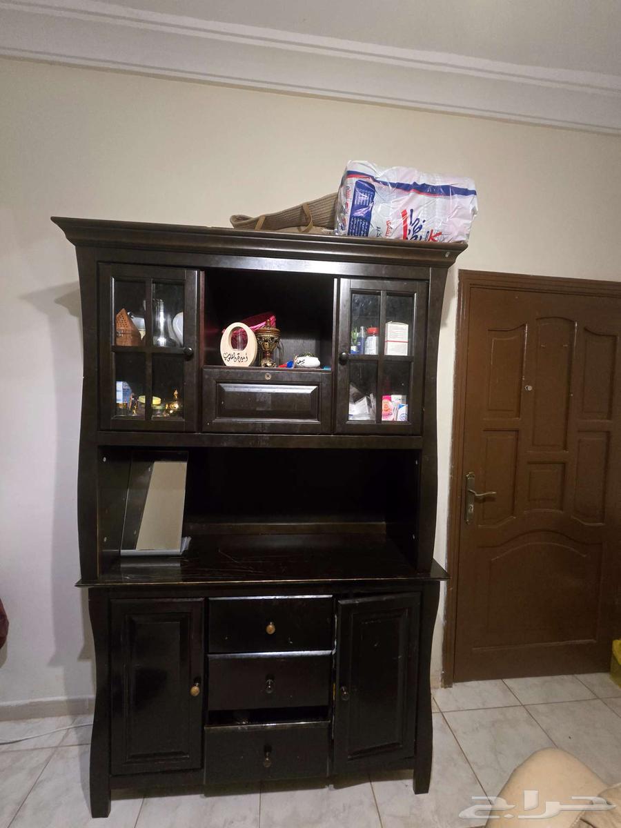 طاولة طعام وسرير أطفال للبيع63675857728771111
