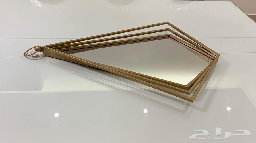 Golden-colored mirrors63675248322563111