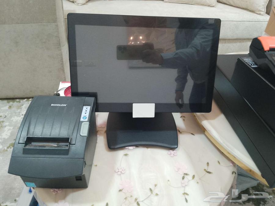 New 700 Touchscreen Computers with Windows 1063673067313025111