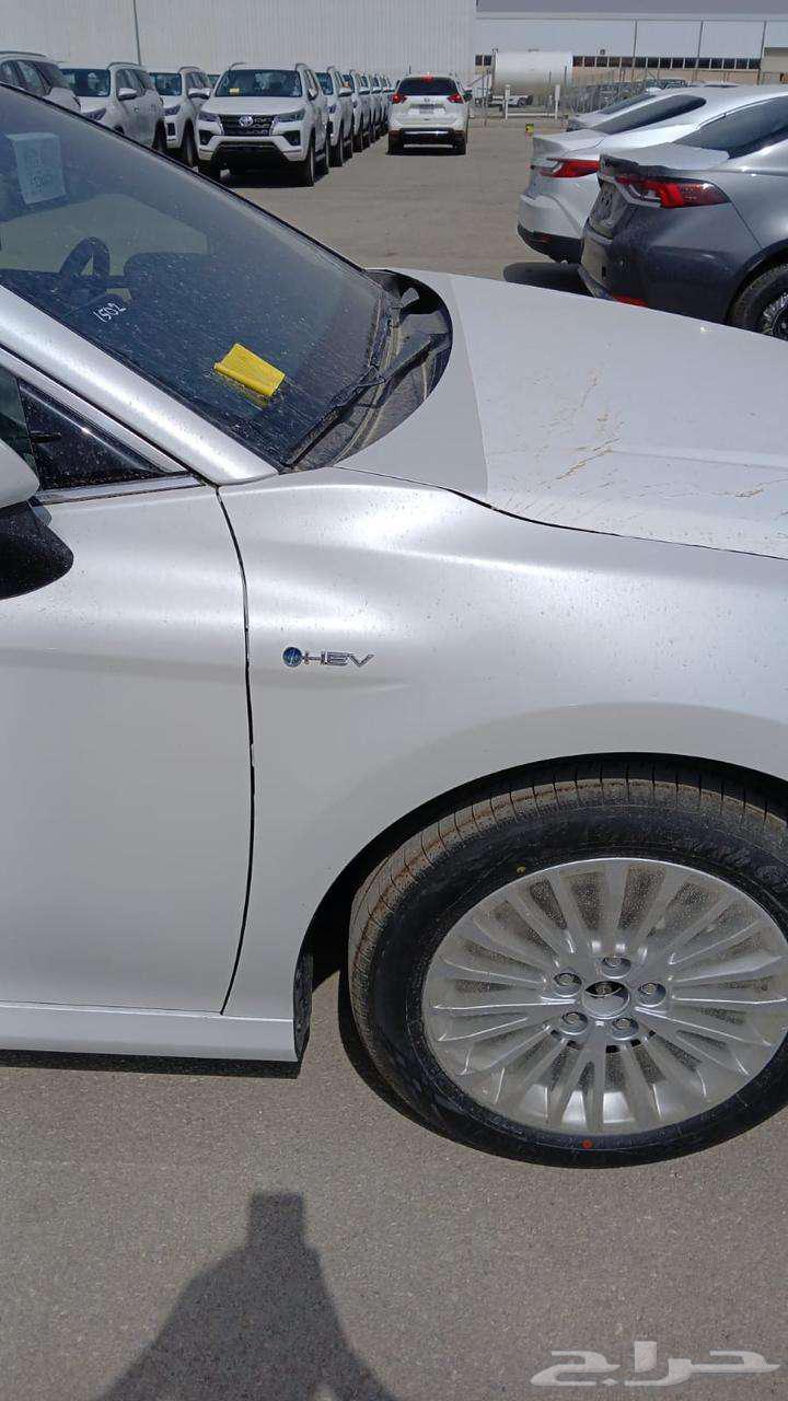تويوتا كامرى E PLUS هايبرد ابيض202563730941934083110