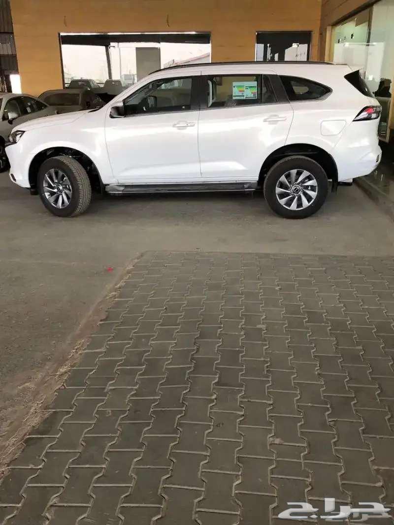 Isuzu MUX 24 and 2563728682652547111