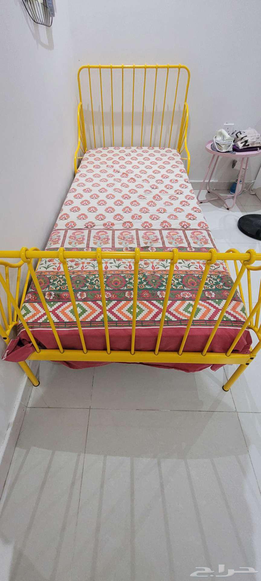 سرير حديد أطفال من ايكيا مع ماترس63677078553987111