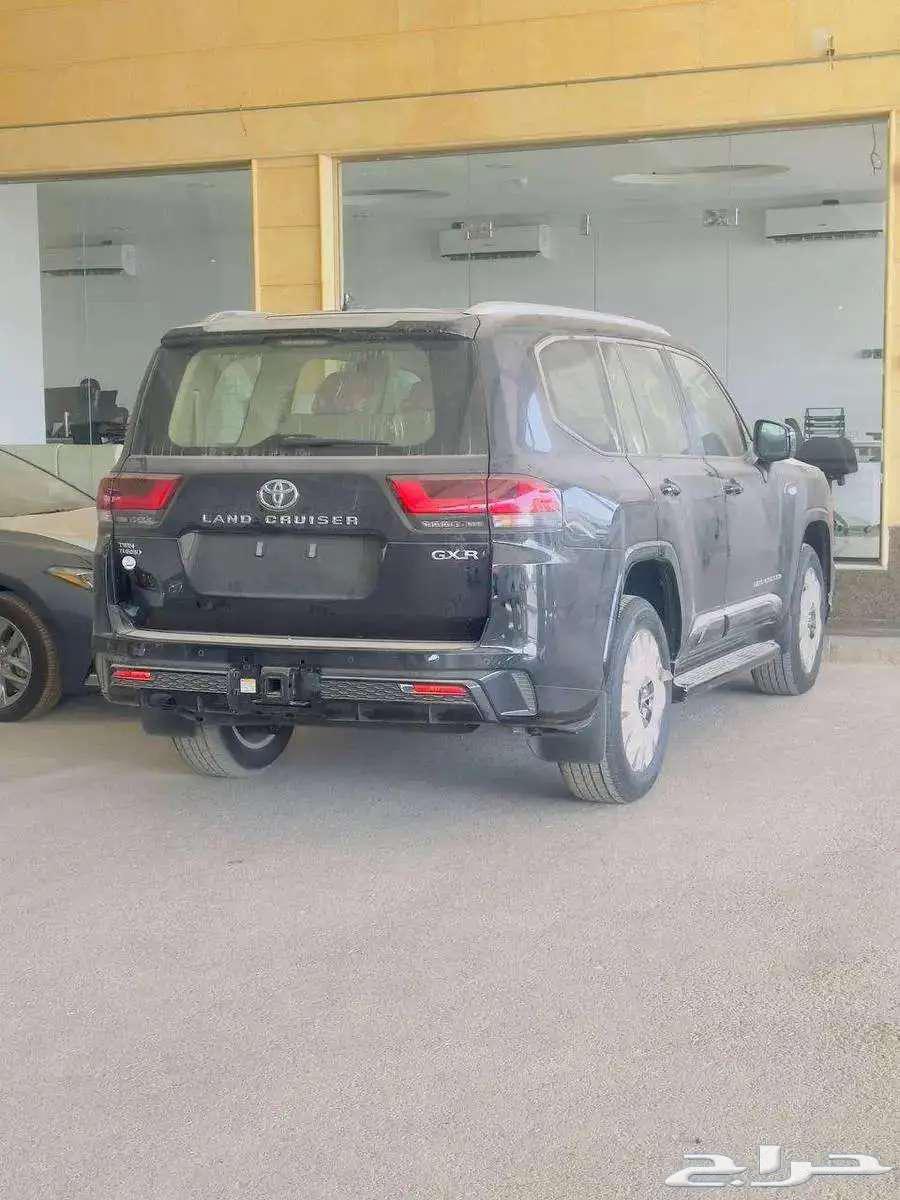لاندكروزر جي اكس ار GXR L5 بنزين أسود خليحي 2024 لدى الحسن63728313485185112