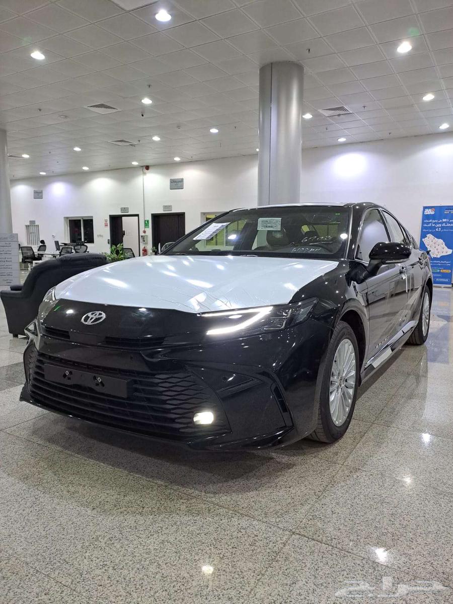 كامري LE بنزين لون أسود 202563729173687299110
