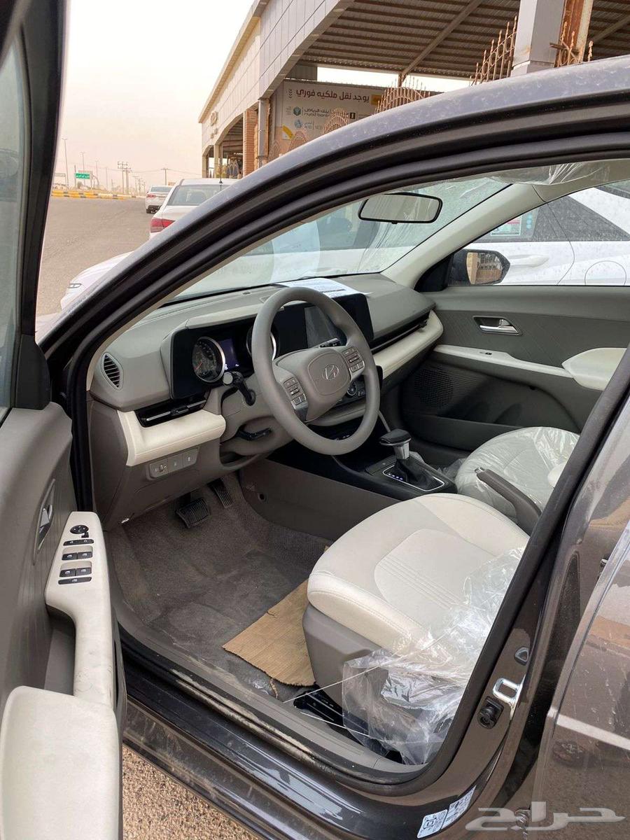 هيونداي أكسنت 2025 ( كاش وبنوك ) لون ابيض سقف اسود ورمادي63737875219073114