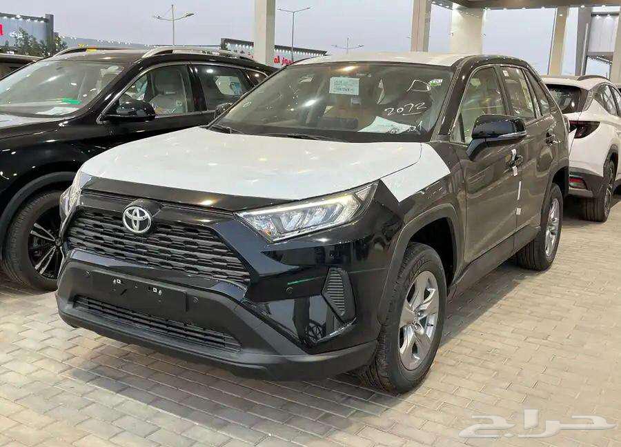 تويوتا راف فور LE بنزين دفع رباعي 202563747398562179110