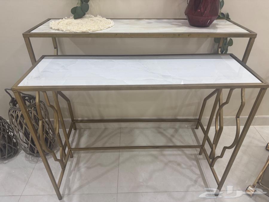 طاولة تقديمات63678746706434110