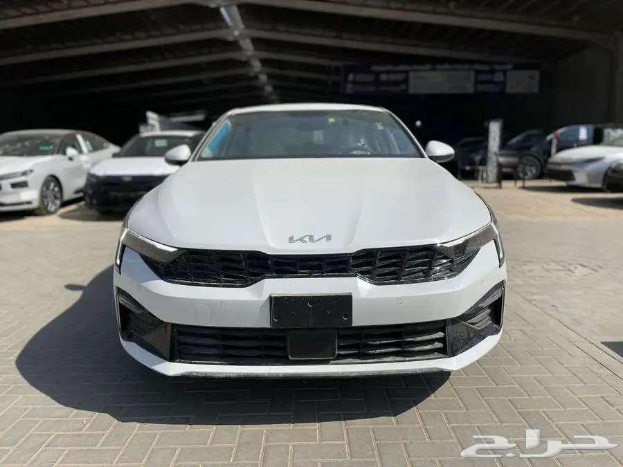 Kia K5 Standard and Upgraded (Cash/Installments)63732162541827110
