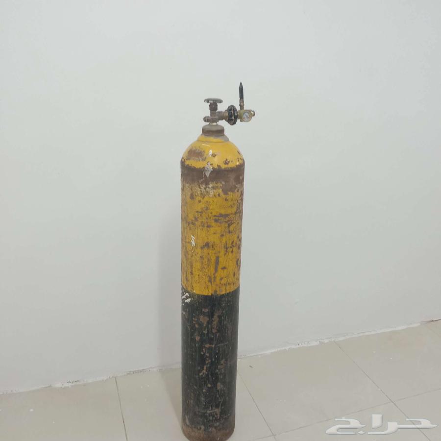 إسطوانة هليوم63680192423554112