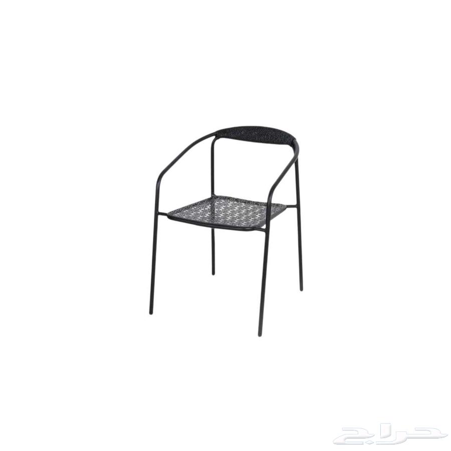 Two Chairs and a Table63680729694723111
