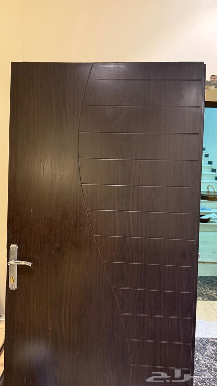 Wooden doors with frames, hinges, and handles63699317664897110