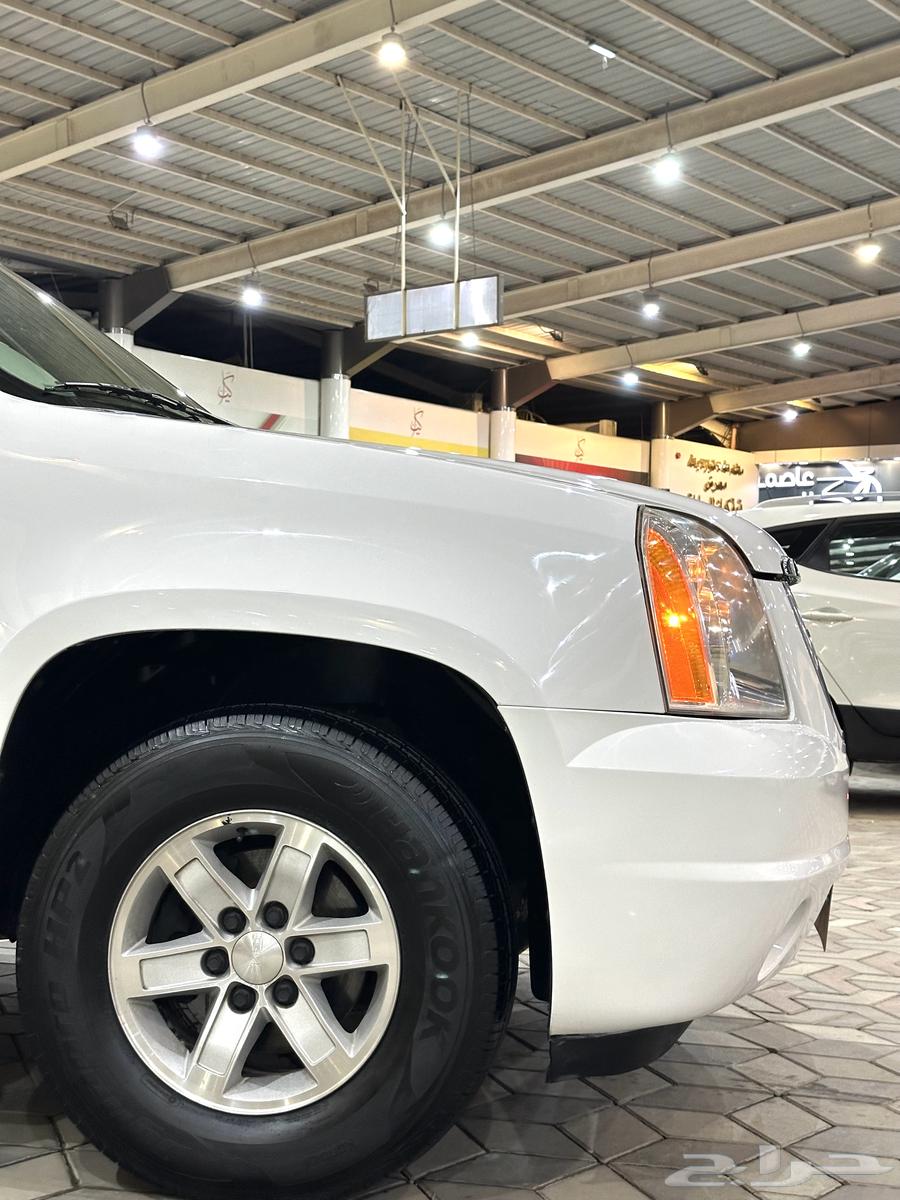 2010 GMC Yukon XL Long, Half Option, Double Cab. Low Mileage. (Sold)63760358365185113