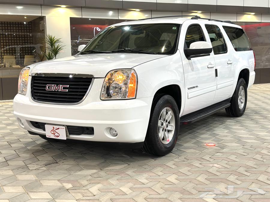 2010 GMC Yukon XL Long, Half Option, Double Cab. Low Mileage. (Sold)63760358365185110