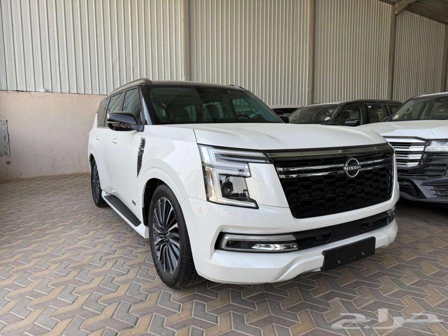 نيسان باترول بلاتنيوم فل موديل 2025 سقف أسود ممشى 4700 كم63752911866755111
