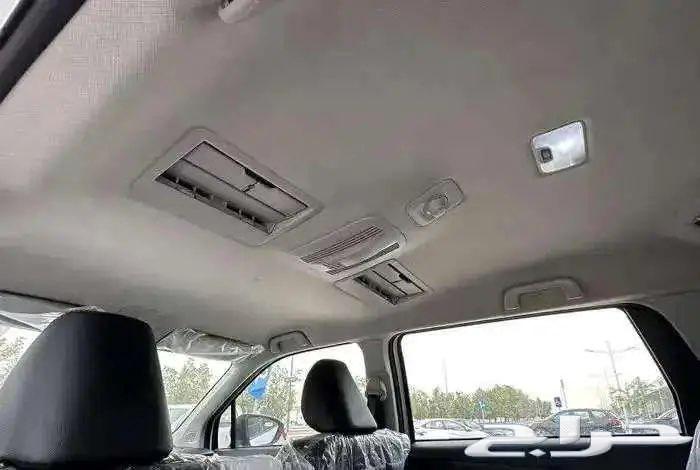 Toyota Veloz63771158311169112