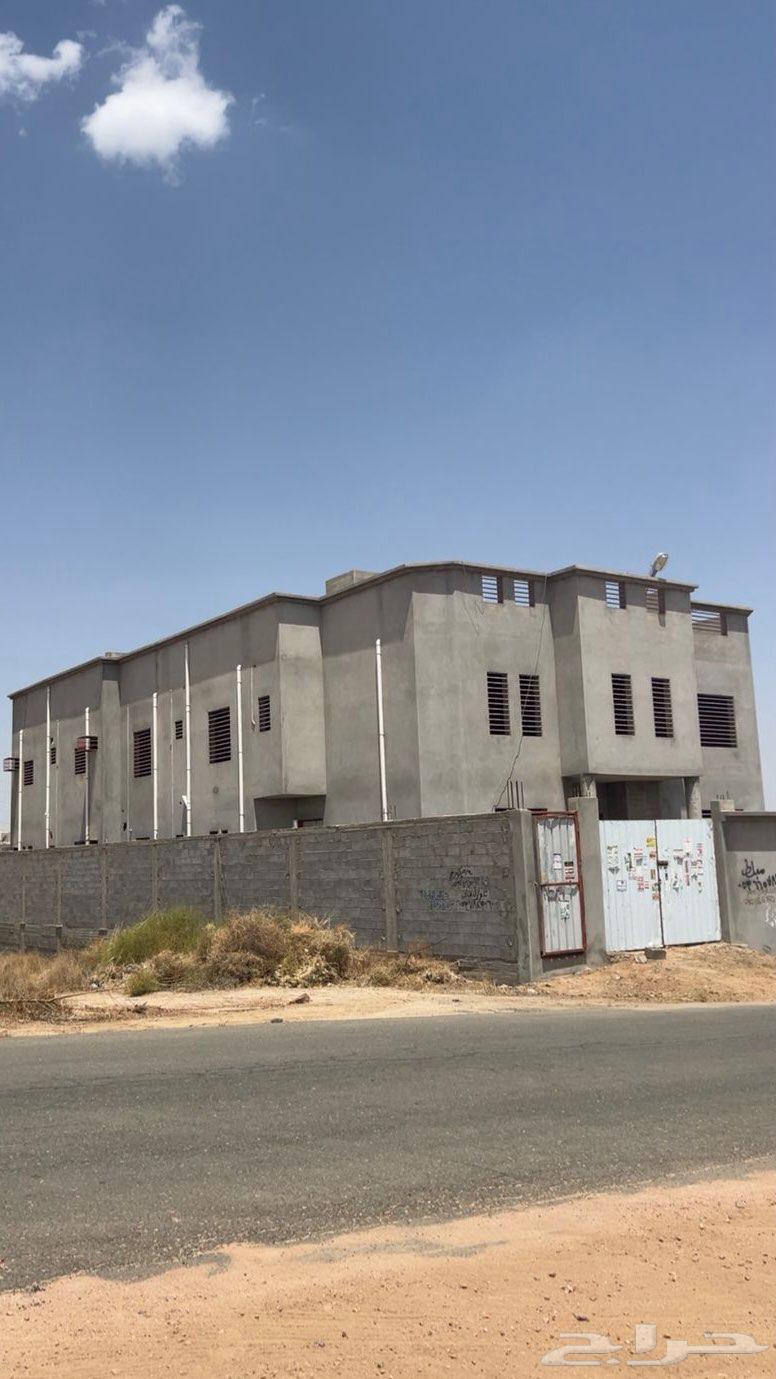 للبيع فيلا وشقتين بمخطط الربوة في الواديين63611899852802111