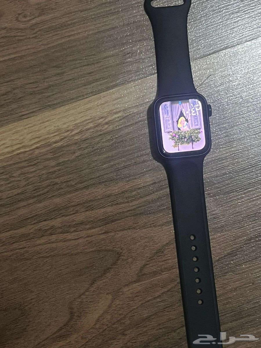 للبيع ساعة ابل63699631660033110