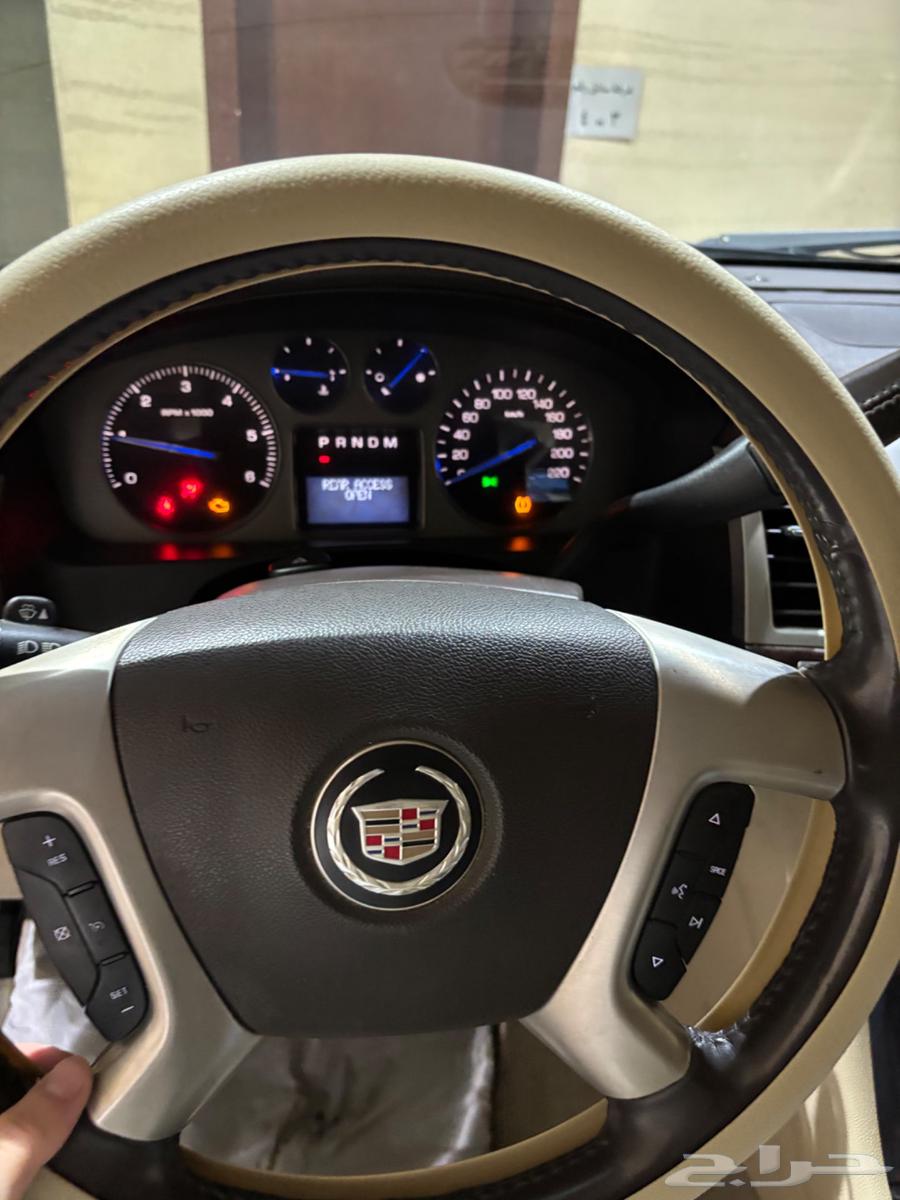 Cadillac Escalade 2008 model, clean used63768489589633114