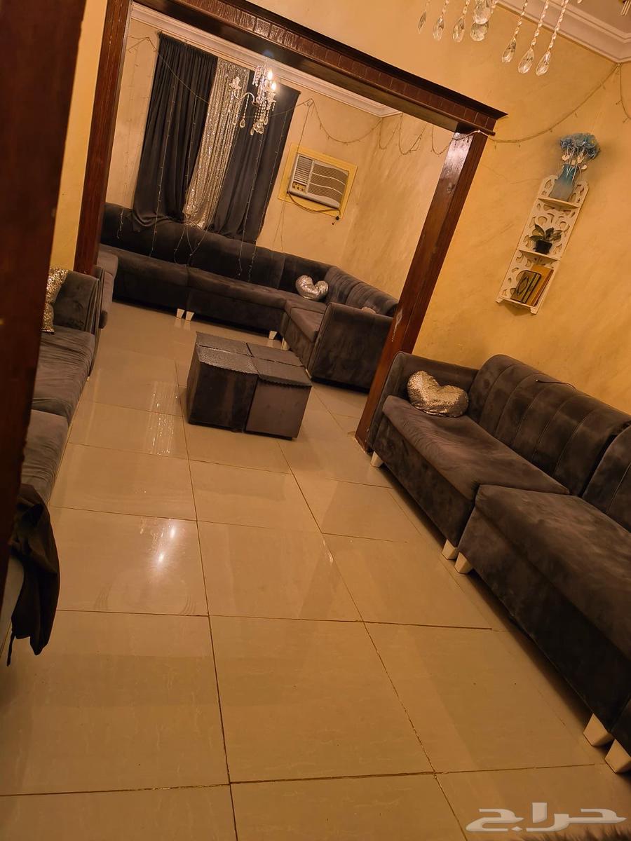 كنب 11 قطعه للبيع63700745008642111