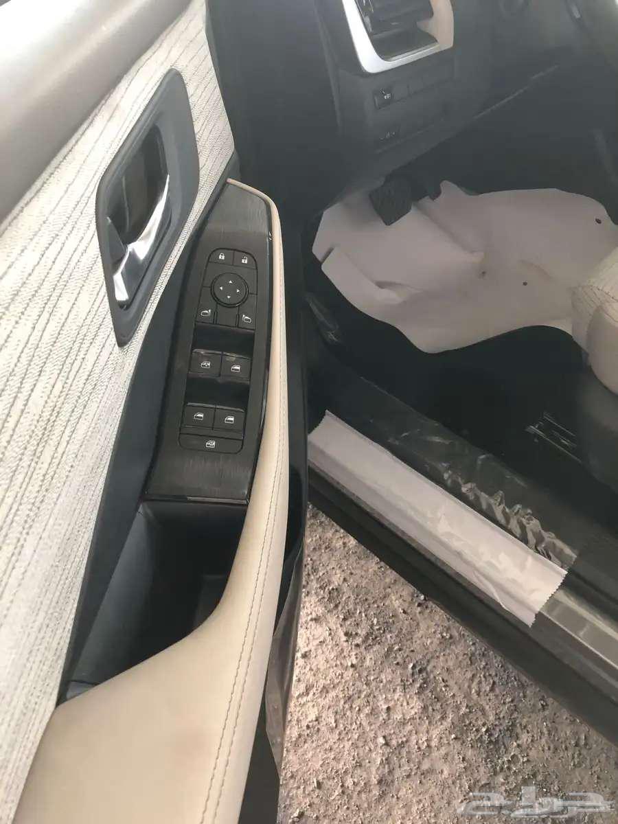 نيسان اكس تريل5 ركاب بدون دبل 2025 S63774180082689114