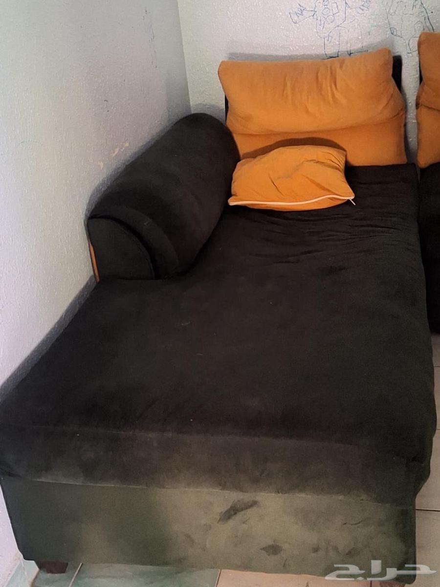 Sofa set for sale due to travel, including matching cushion, 350 for quick sale63703767606401111