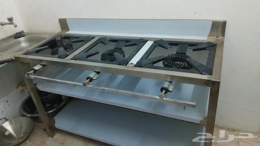 Buffet counter and 3-burner gas stove63655615421185110
